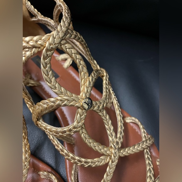 LV sandals - Picture 2 of 4